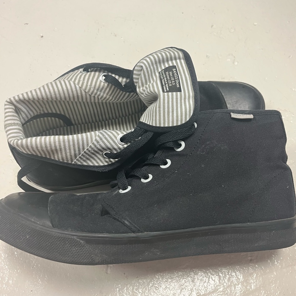 BANGS shoes, black